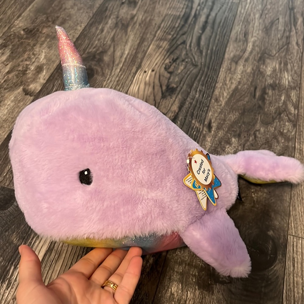 New FAO Schwarz Narwall 18” Purple new bright plush with sounds